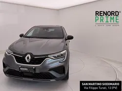 Grigio scuro Usata 2022 Renault Arkana R.S. SUV | 20.900 € (Buon prezzo)