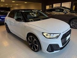 Bianco tetto nero Usata 2025 Audi A1 S-Line Tre volumi | 26.900 € (Ottimo prezzo)