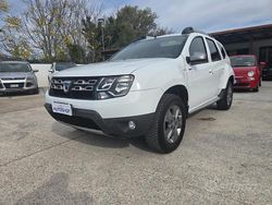 Bianco Usata 2015 Dacia Duster Lauréate Tre volumi | 8700 € (Buon prezzo)