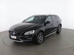 Nero Usata 2015 Volvo V60 CC Summum Station wagon | 16.499 € (Buon prezzo)