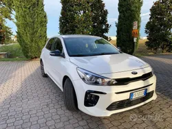 Bianco Usata 2018 Kia Rio GT-Line Tre volumi | 11.250 €