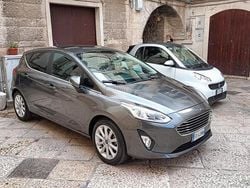 Grigio Usata 2018 Ford Fiesta Tre volumi | 11.000 € (Buon prezzo)