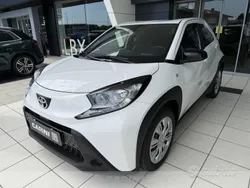 Nuova 2025 Toyota Aygo Active Due volumi | 15.900 € (Ottimo prezzo)