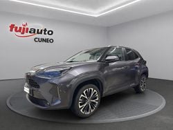 Dark grey met Usata 2022 Toyota Yaris Hybrid Lounge | 20.900 € (Buon prezzo)