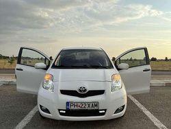 Usata 2011 Toyota Yaris Life Tre volumi | 4300 € (Buon prezzo)
