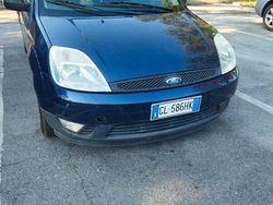Blu Usata 2005 Ford Fiesta Due volumi | 700 € (Super prezzo)