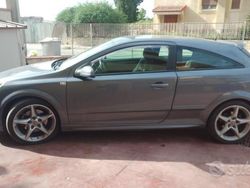 Grigio Usata 2006 Opel Astra GTC Coupé | 5500 € (Molto cara)