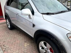 Grigio Usata 2010 Chevrolet Captiva SUV | 5500 € (Cara)