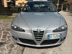 Grigio Usata 2006 Alfa Romeo 147 Exclusive Due volumi | 2000 € (Ottimo prezzo)