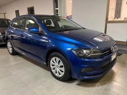 Blu/azzurro Usata 2019 VW Polo Trendline Tre volumi | 12.490 € (Ottimo prezzo)