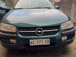 Verde Usata 1995 Opel Omega Tre volumi | 1550 €