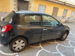 Usata 2010 Renault Clio II Due volumi | 599 € (Super prezzo)