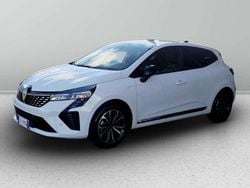 Bianco ghiaccio Usata 2025 Renault Clio V Techno Tre volumi | 16.900 € (Buon prezzo)