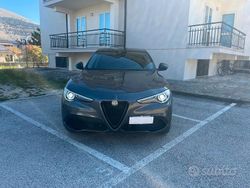 Grigio Usata 2021 Alfa Romeo Stelvio Sprint SUV | 23.990 € (Buon prezzo)
