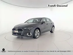 Grigio manhattan metallizzato Usata 2024 Audi A3 Sportback Advanced Tre volumi | 33.500 € (Buon prezzo)