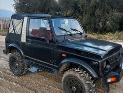 Nero Usata 1990 Suzuki Samurai SUV | 3500 €