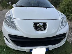 Usata 2014 Peugeot 207 Tre volumi | 4400 € (Buon prezzo)