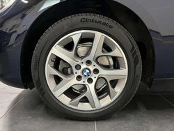 Imperial blue brillant effect Usata 2017 BMW 218 Active Tourer Luxury Line Monovolume | 13.900 € (Buon prezzo)