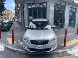 Argento Usata 2011 Skoda Roomster Monovolume | 4990 € (Cara)