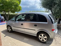 Usata 2005 Opel Meriva Monovolume | 2000 €