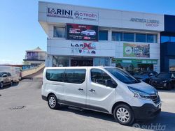 Grigio Usata 2019 Renault Trafic Zen Monovolume | 27.900 € (Molto cara)