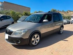 Grigio Usata 2012 Skoda Roomster Monovolume | 4999 € (Buon prezzo)
