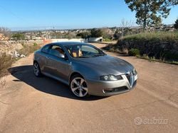 Grigio Usata 2004 Alfa Romeo GT Coupé | 2900 € (Molto cara)