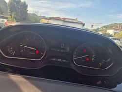 Usata 2016 Peugeot 208 Active Due volumi | 7000 € (Buon prezzo)