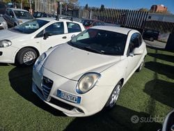 Bianco Usata 2010 Alfa Romeo MiTo Due volumi | 2200 € (Ottimo prezzo)
