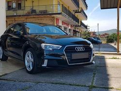 Nero Usata 2020 Audi A3 Sportback Sport Due volumi | 21.999 € (Buon prezzo)