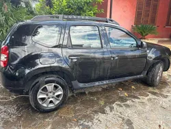 Nero Usata 2016 Dacia Duster Black Shadow SUV | 8500 € (Buon prezzo)