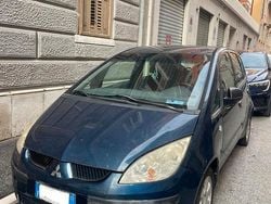 Blu Usata 2005 Mitsubishi Colt Tre volumi | 2400 € (Buon prezzo)