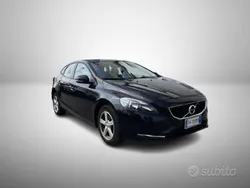 Nero Usata 2017 Volvo V40 Momentum Station wagon | 11.250 € (Buon prezzo)
