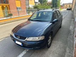 Usata 2000 Opel Vectra Station wagon | 1500 €