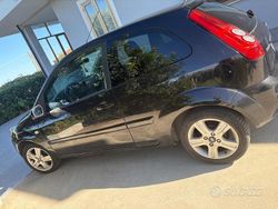 Nero Usata 2008 Ford Fiesta Due volumi | 3800 € (Molto cara)