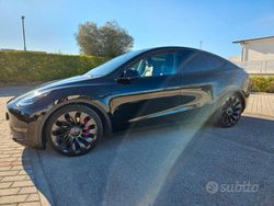 Nero Usata 2022 Tesla Model Y Performance SUV | 38.800 € (Buon prezzo)