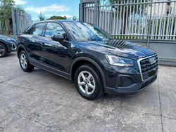 Grigio Usata 2022 Audi Q2 Business SUV | 26.500 € (Molto cara)