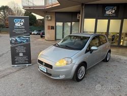 Grigio Usata 2006 Fiat Grande Punto Active Due volumi | 2500 € (Buon prezzo)