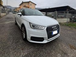 Bianco Usata 2016 Audi A1 Sportback Due volumi | 7990 € (Super prezzo)