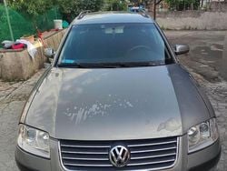 Grigio Usata 2003 VW Passat Station wagon | 1300 €