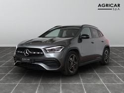 Vernice metallizzata: grigio montagna Usata 2021 Mercedes GLA200 Premium SUV | 35.900 € (Molto cara)