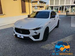Bianco perla Usata 2019 Maserati Levante SUV | 38.900 € (Buon prezzo)