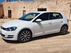 Bianco Usata 2014 VW Golf Highline Tre volumi | 10.600 € (Buon prezzo)