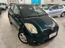 Verde Usata 2006 Toyota Yaris Sol Tre volumi | 3800 € (Buon prezzo)