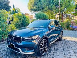 Blu/azzurro Usata 2021 Volvo XC40 Momentum SUV | 26.500 € (Molto cara)