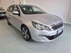 Argento metallizzato Usata 2015 Peugeot 308 Active Station wagon | 7990 €