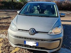Grigio Usata 2023 VW up! Move Due volumi | 13.000 € (Buon prezzo)