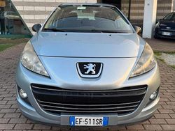Argento Usata 2011 Peugeot 207 Business-Line Tre volumi | 3250 € (Ottimo prezzo)