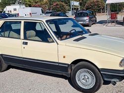 Giallo Usata 1983 Alfa Romeo Giulietta Due volumi | 6400 €