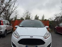 Bianco Usata 2014 Ford Fiesta Due volumi | 5500 € (Buon prezzo)